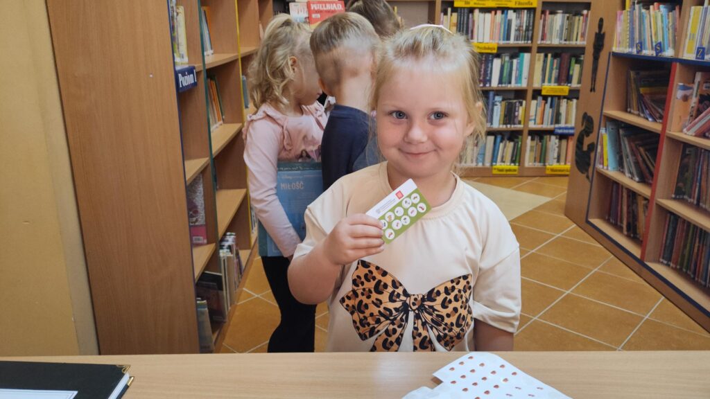 IMG20250926101422-1-1024x576 Przedszkolaki w bibliotece w Piskach