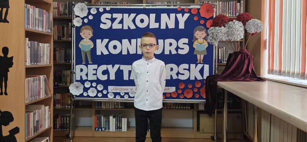 20251117_103142-1024x473 Szkolny Konkurs Recytatorski “Ojczyzna w dziecięcych sercach”