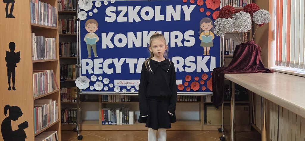 20251117_103820-1024x473 Szkolny Konkurs Recytatorski “Ojczyzna w dziecięcych sercach”