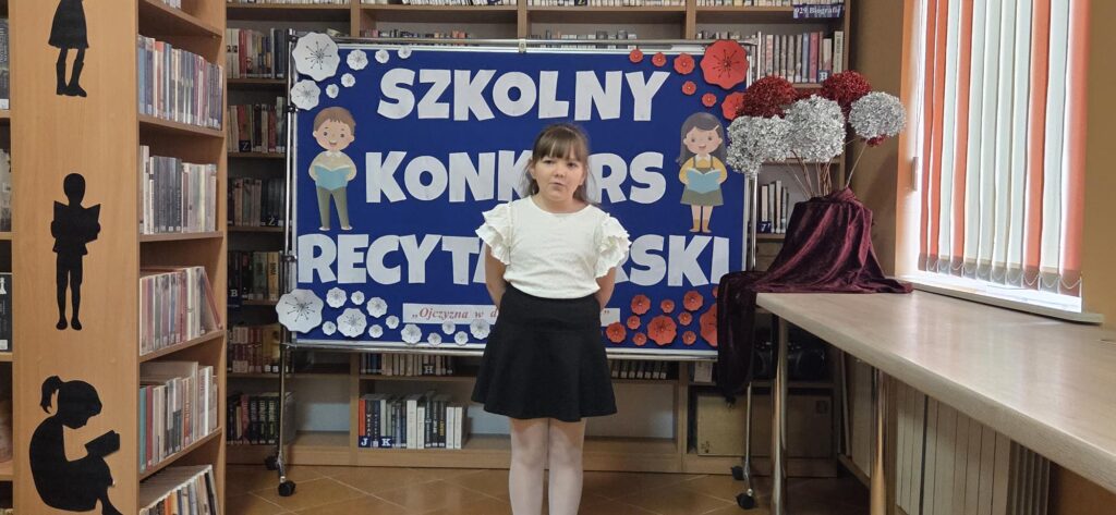 20251117_104112-1024x473 Szkolny Konkurs Recytatorski “Ojczyzna w dziecięcych sercach”