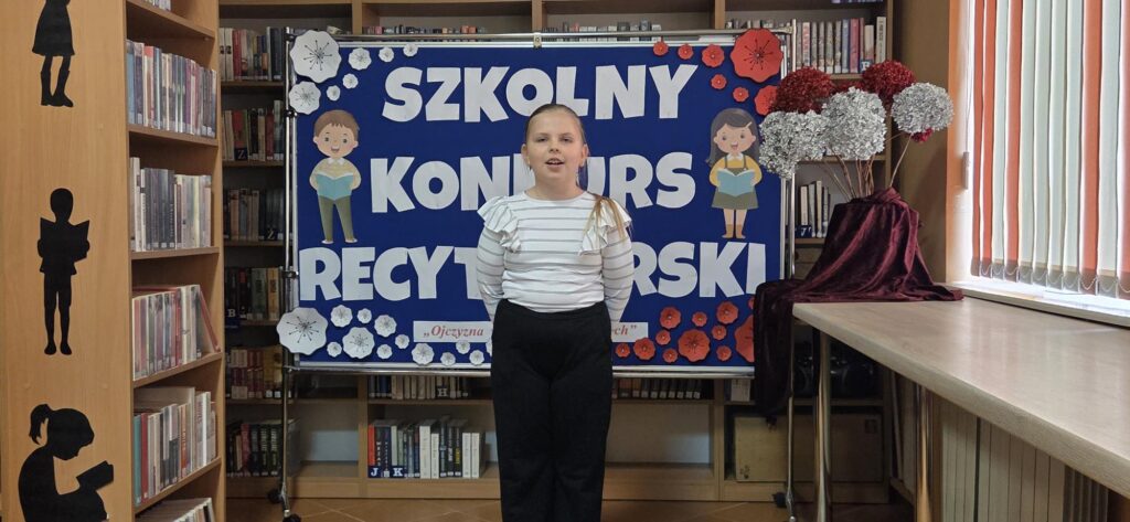 20251117_104426-1024x473 Szkolny Konkurs Recytatorski “Ojczyzna w dziecięcych sercach”