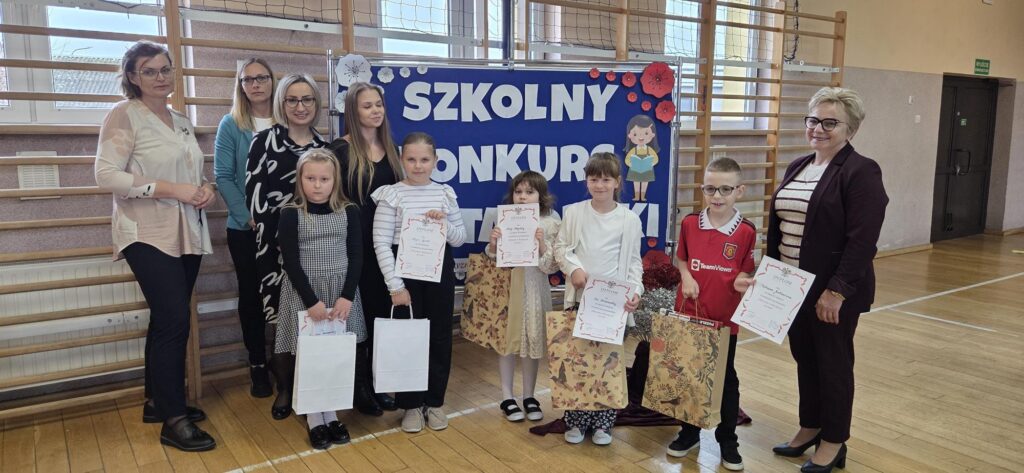 20251117_120612-1024x473 Szkolny Konkurs Recytatorski “Ojczyzna w dziecięcych sercach”