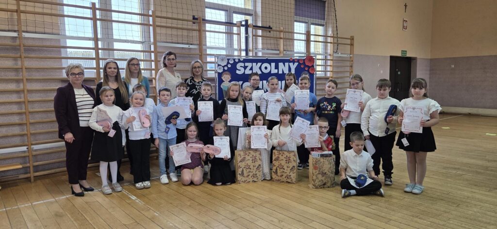 20251117_121405-1024x473 Szkolny Konkurs Recytatorski “Ojczyzna w dziecięcych sercach”