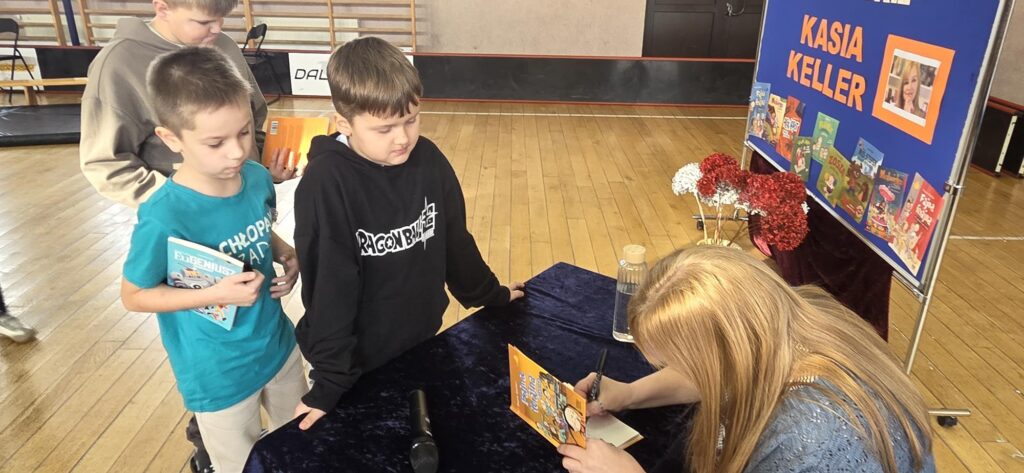 20251124_101537-1024x473 Spotkanie autorskie z Kasią Keller w Piskach
