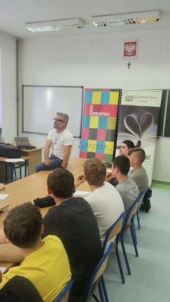 image-152 „MELODIA SŁÓW” – TWÓRCZE WARSZTATY Z WOJCIECHEM DUDKOWSKIM W CZERWINIE