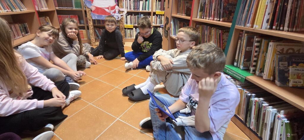 20251120_130154-1024x473 Projekt „Supermoce Pinka” w bibliotece w Piskach!