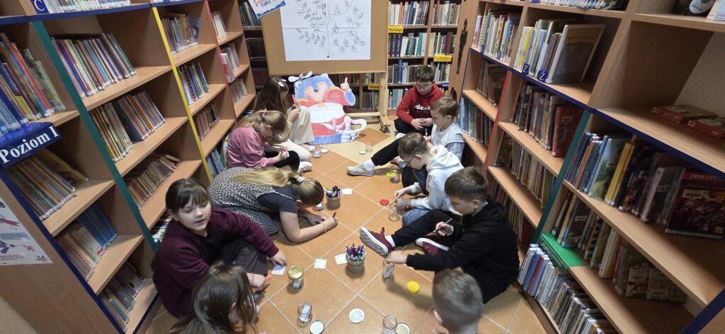 20251209_092209-1024x473 Projekt „Supermoce Pinka” w bibliotece w Piskach!