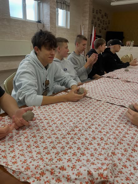 image-114 Warsztaty z ceramiki w ramach projektu „Przyszłość w naszych genach” realizowanego w programie „Nasze Tradycje”