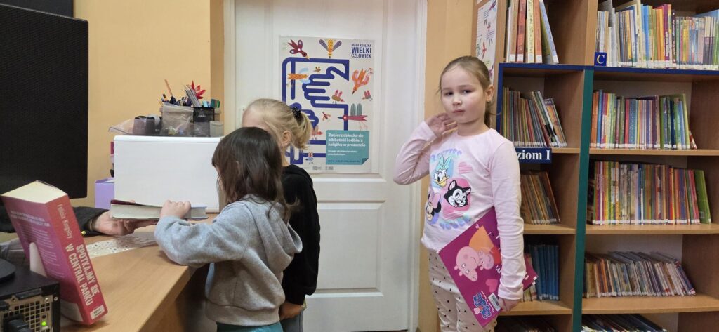 20260204_100404-1024x473 Przedszkolaki w bibliotece w Piskach