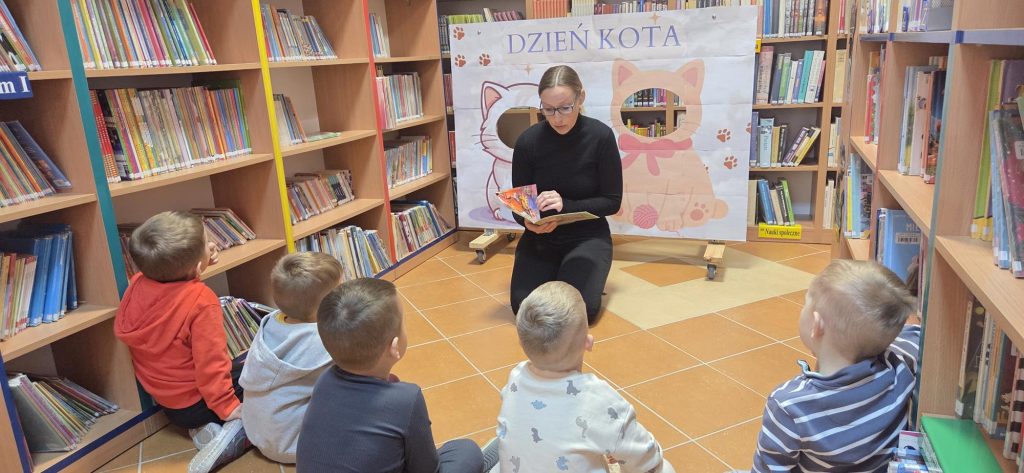 20260217_113202-1024x473 Bibliotekę w Piskach opanowały koty!!!