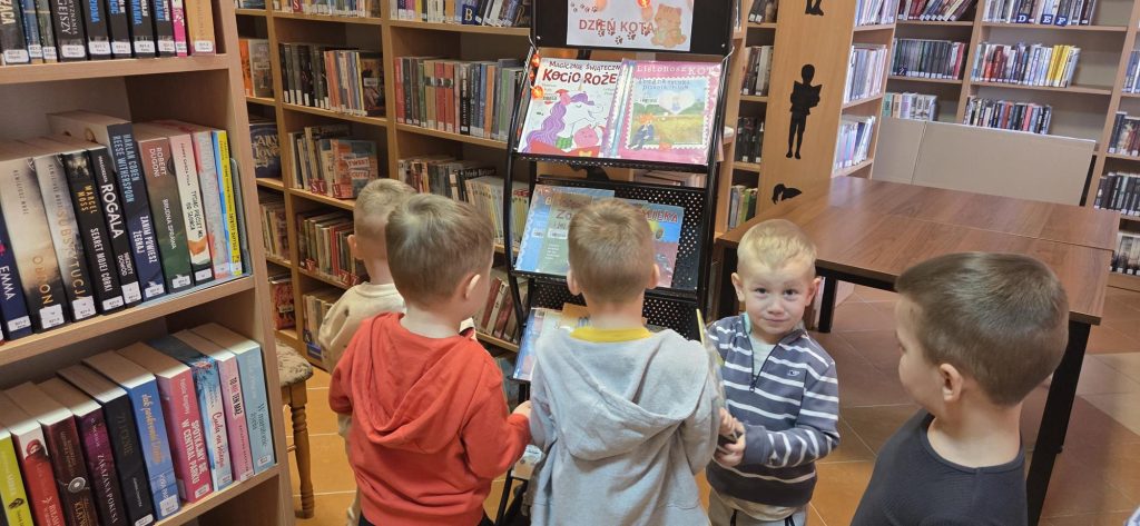 20260217_113413-1024x473 Bibliotekę w Piskach opanowały koty!!!