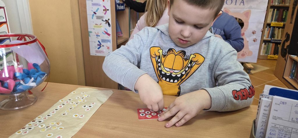 20260218_115133-1024x473 Przedszkolaki w bibliotece w Piskach