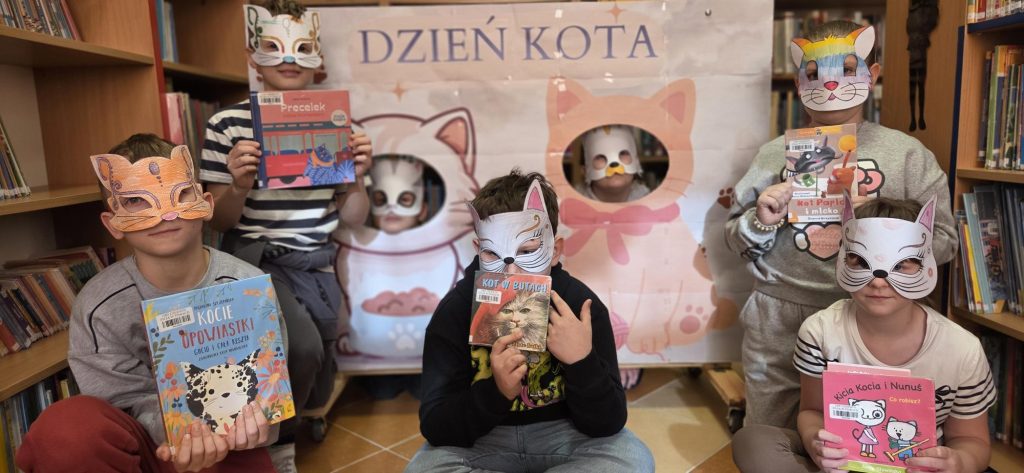 20260219_131246-1024x473 Bibliotekę w Piskach opanowały koty!!!