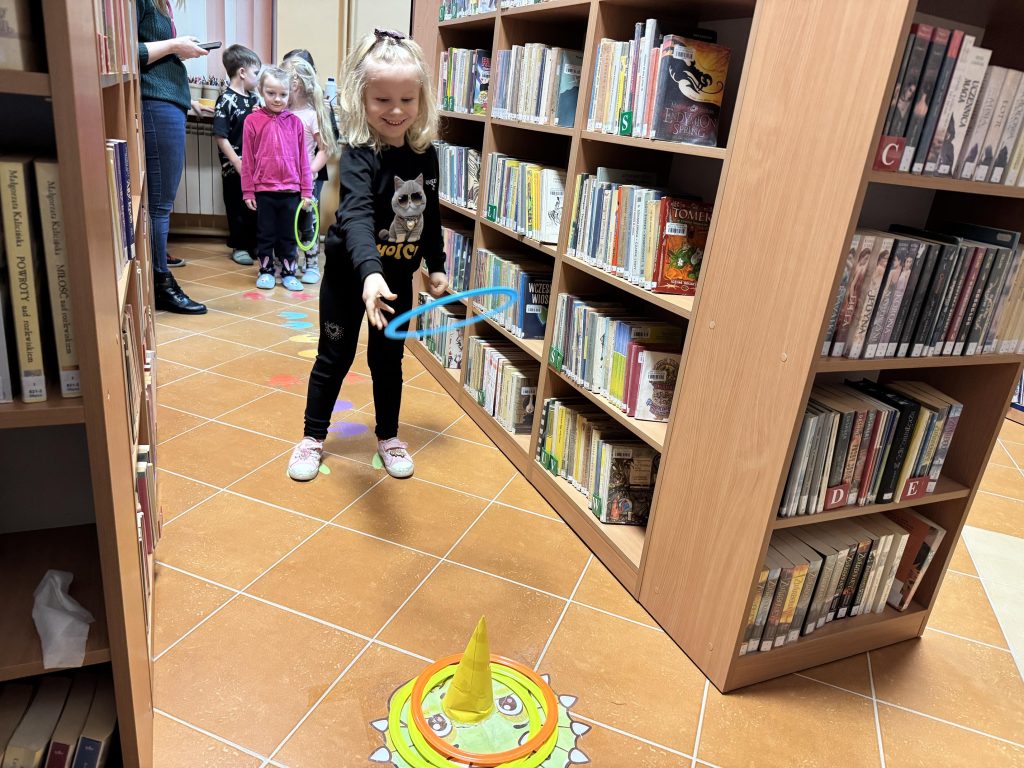 IMG_8355-1024x768 Niezwykłe obchody Dnia Dinozaura w bibliotece w Piskach