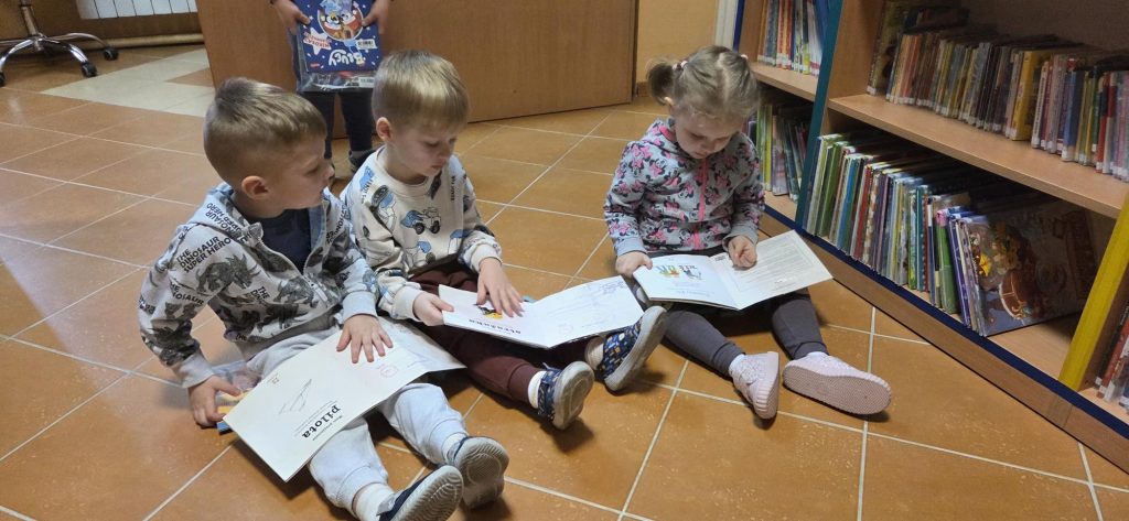 20260303_101001-1024x473 Wielkie przygody małych czytelników w Piskach!