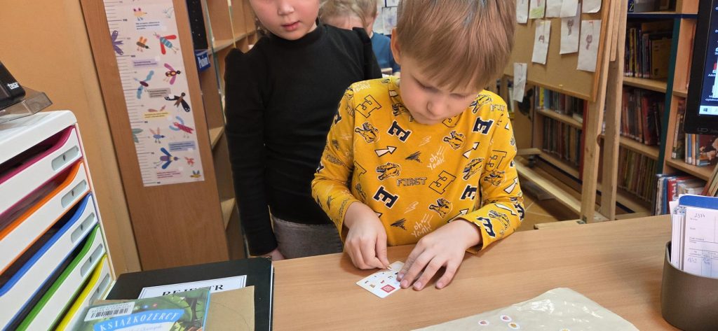 20260304_100300-1024x473 Wielkie przygody małych czytelników w Piskach!