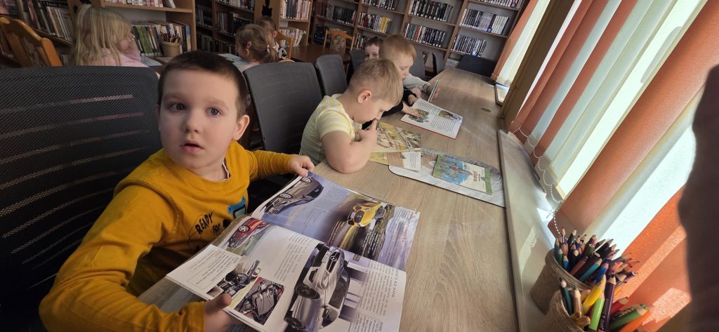 20260304_103504-1-1024x473 Wielkie przygody małych czytelników w Piskach!