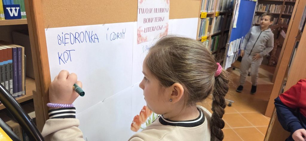 20260309_094946-1024x473 Dzień Kobiet w Bibliotece w Piskach!