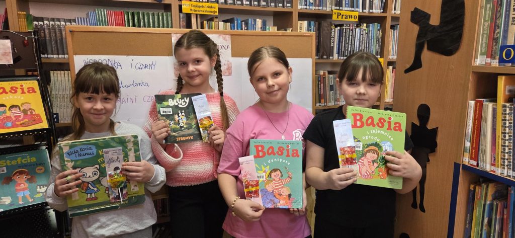 20260309_105123-1024x473 Dzień Kobiet w Bibliotece w Piskach!