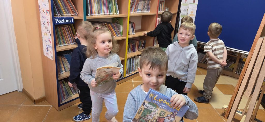 20260310_094821-1024x473 Wielkie przygody małych czytelników w Piskach!