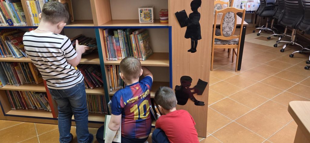 20260311_102723-1024x473 Wielkie przygody małych czytelników w Piskach!