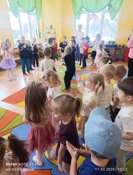 image-64 Dzień Tańca w Przedszkolu Samorządowym w Czerwinie