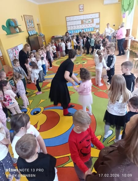 image-65 Dzień Tańca w Przedszkolu Samorządowym w Czerwinie